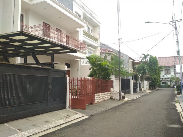 Rumah Disewakan di Pondok Indah Jakarta Selatan